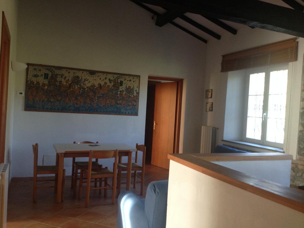 Podere Il Mulino Pieve di Santa Luce 部屋 写真